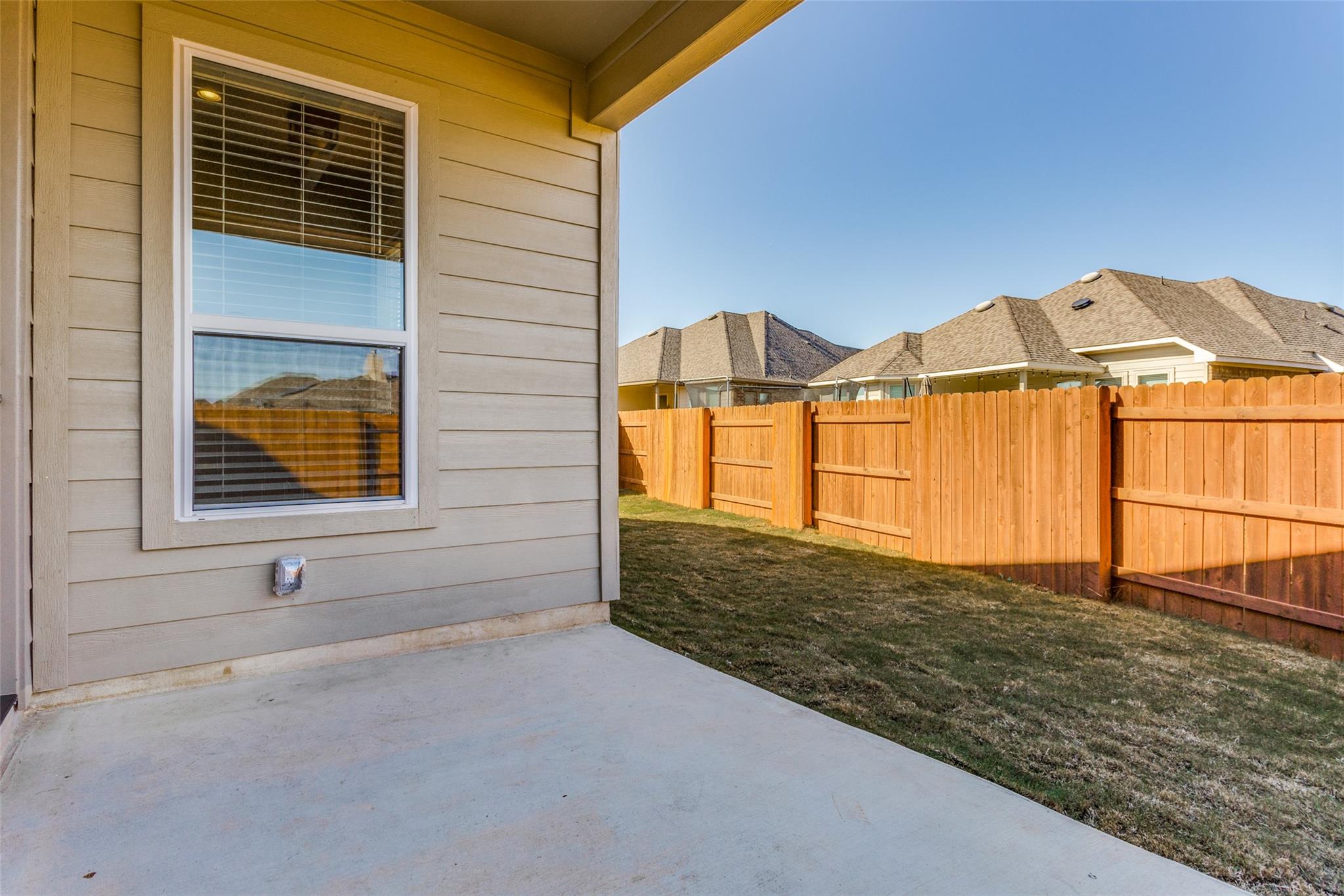 305 Barrel Bnd Property Photo 23