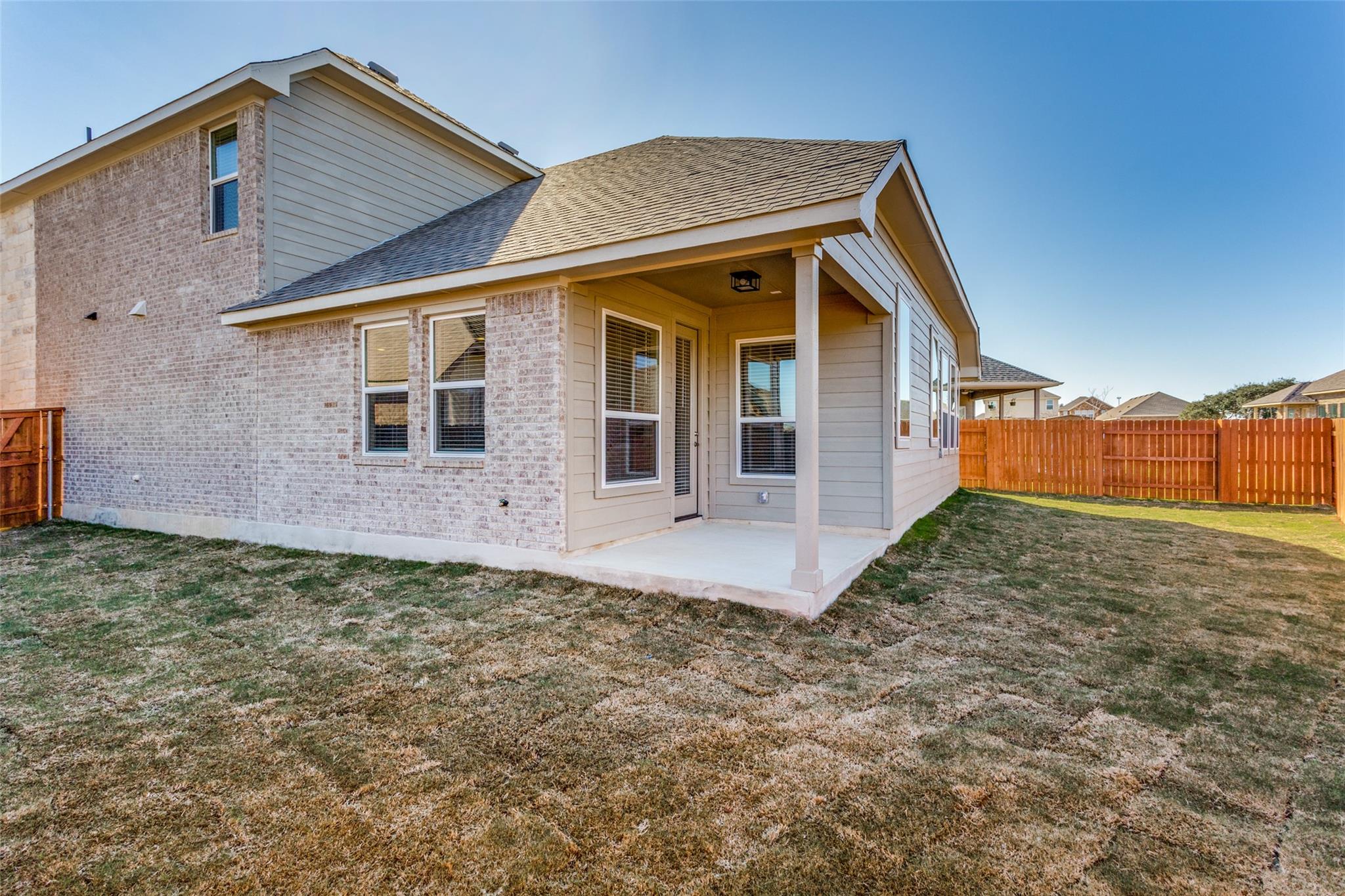 305 Barrel Bnd Property Photo 24