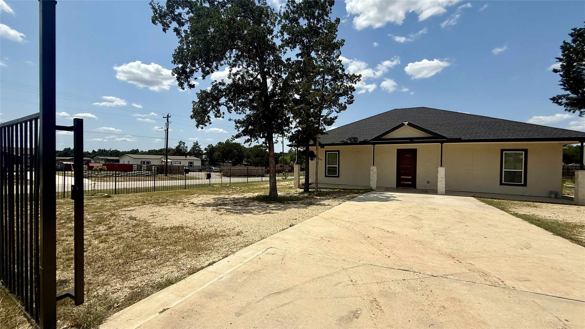 146 Buena Fortuna Rd Property Photo 1