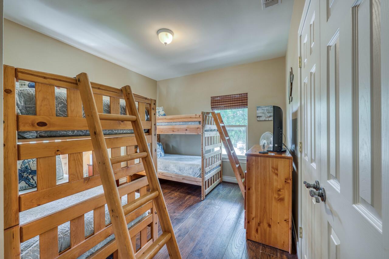 1605 Glencove Dr Property Photo 14