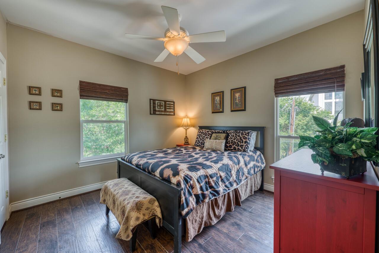 1605 Glencove Dr Property Photo 16