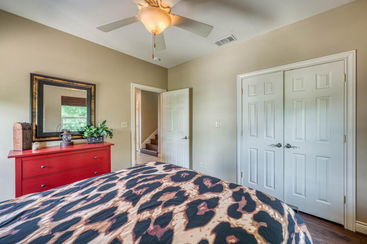 1605 Glencove Dr Property Photo 17