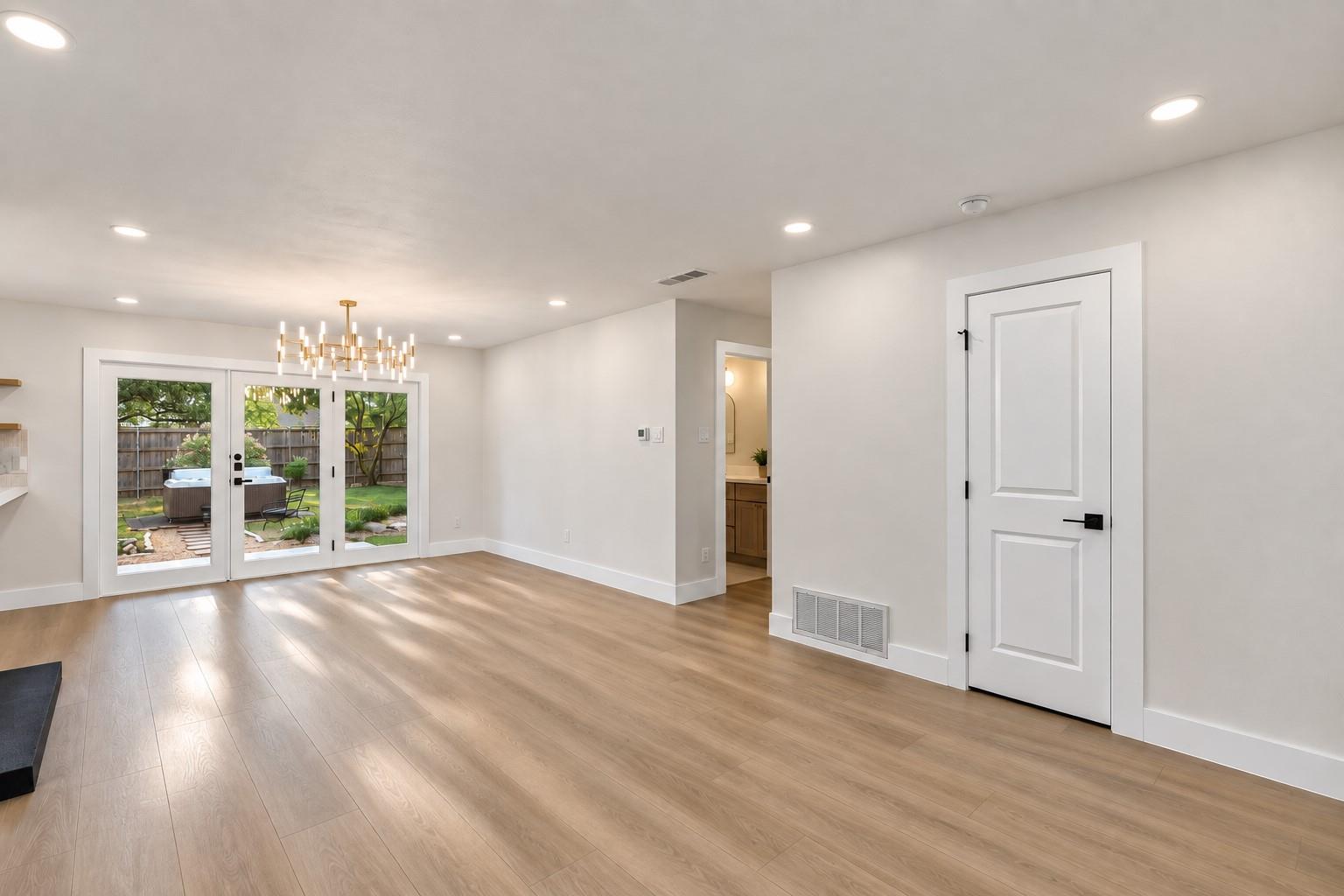 11819 Highland Oaks Trl Property Photo 8