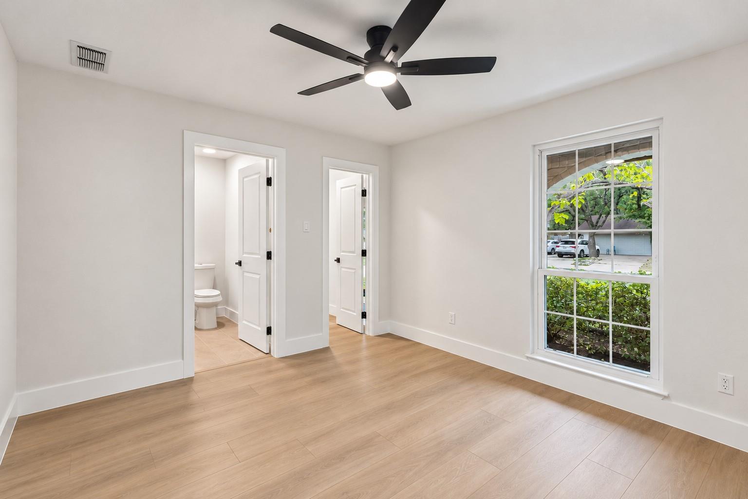 11819 Highland Oaks Trl Property Photo 17