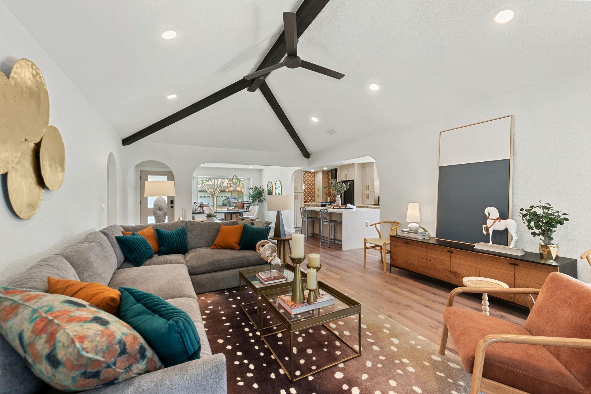 11010 Froke Cedar Trl Property Photo 4