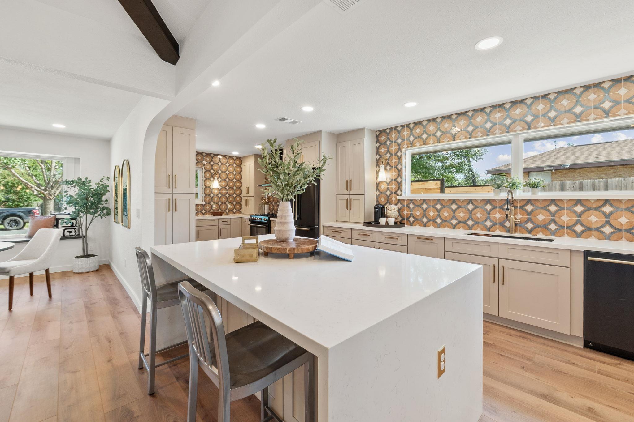 11010 Froke Cedar Trl Property Photo 6