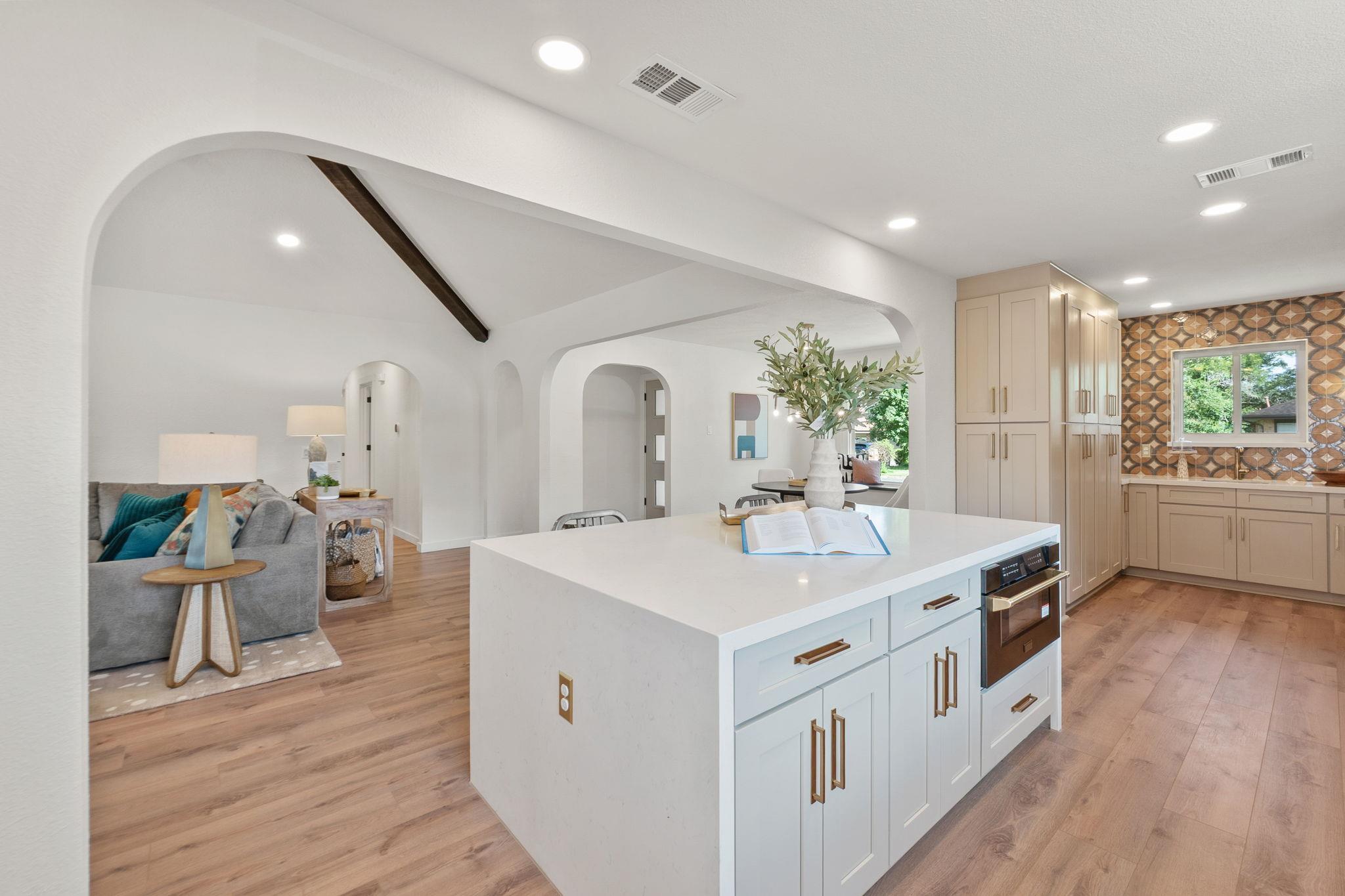 11010 Froke Cedar Trl Property Photo 9