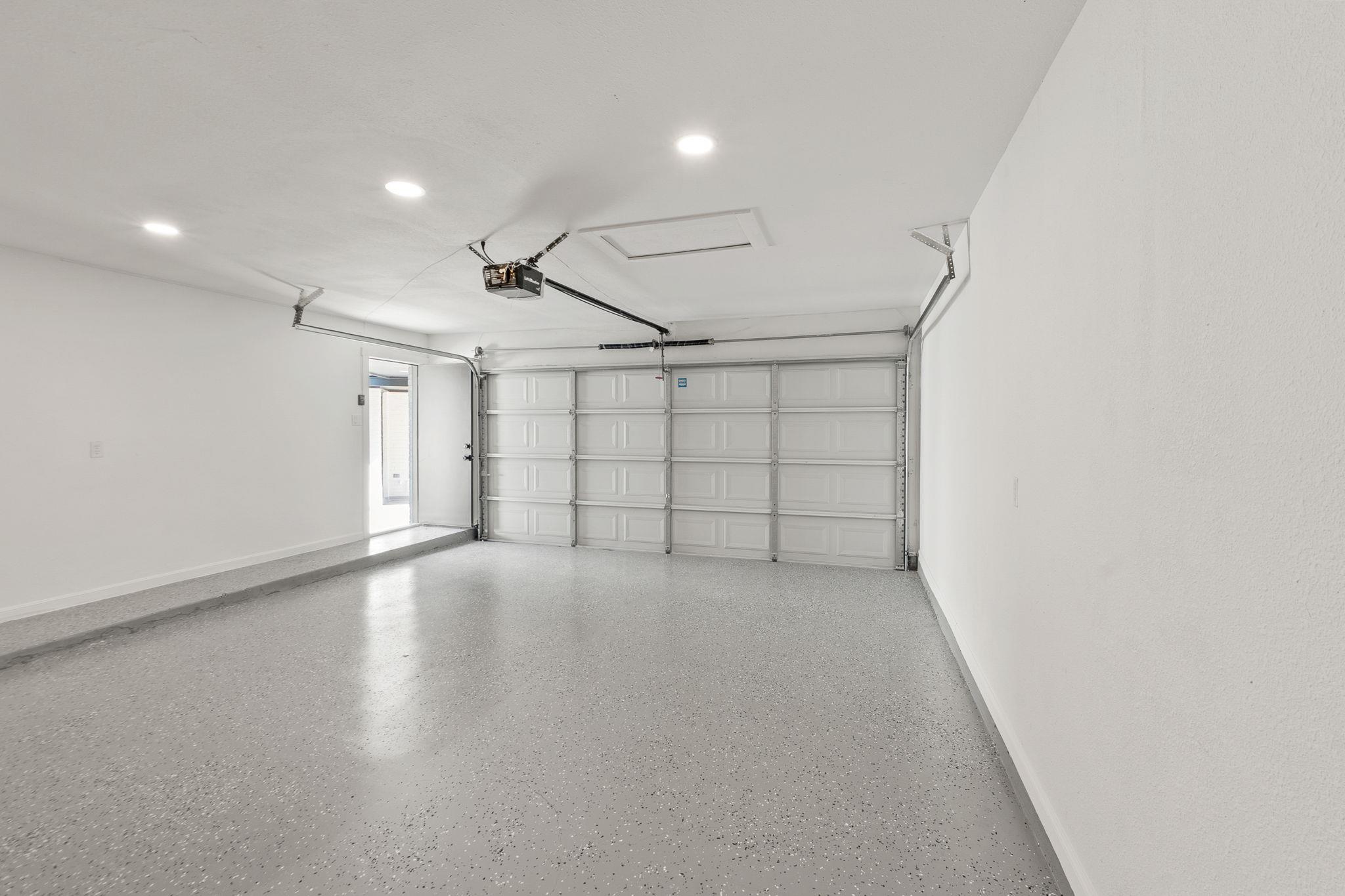 11010 Froke Cedar Trl Property Photo 32