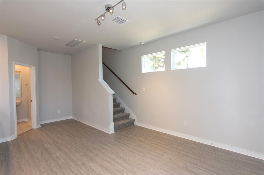 605 W South St #431 Property Photo 10