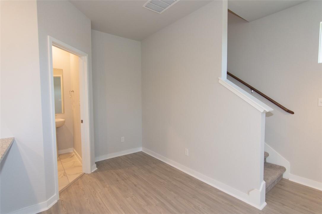 605 W South St #431 Property Photo 11