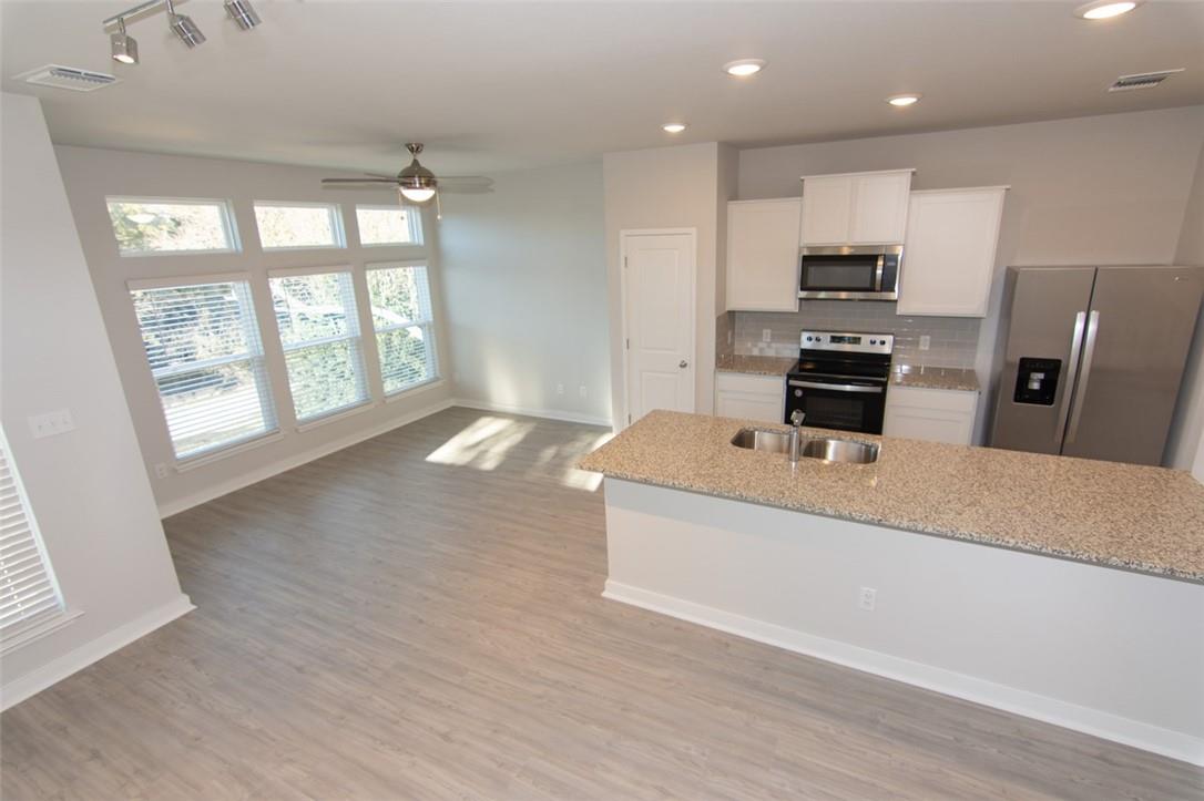 605 W South St #431 Property Photo 18