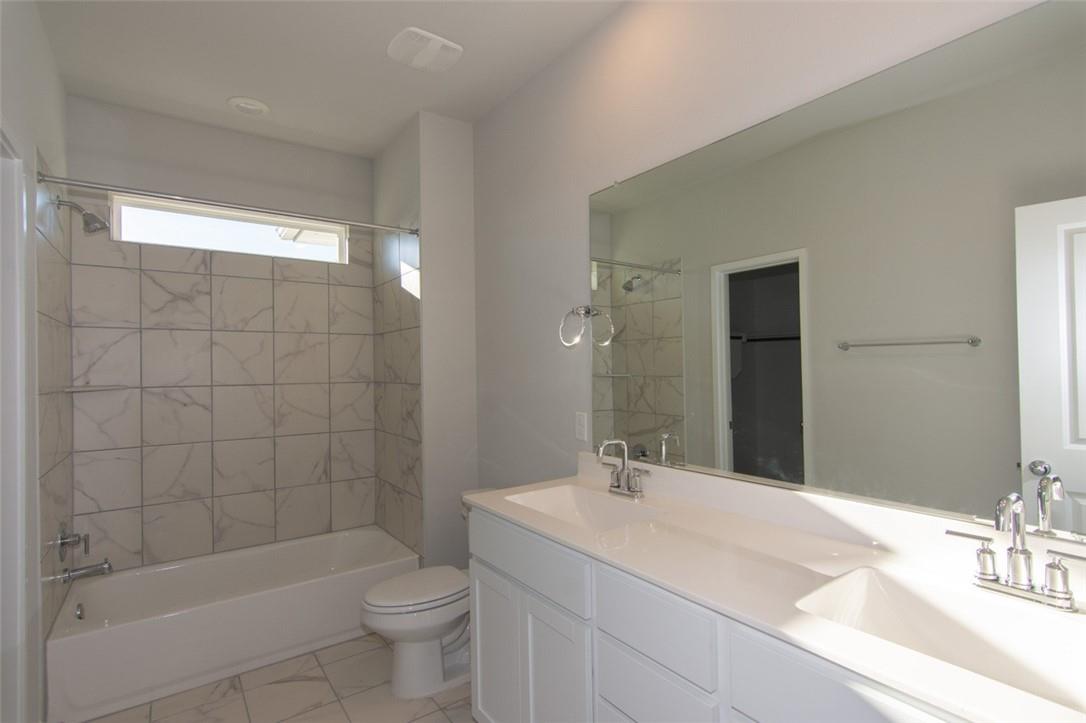 605 W South St #431 Property Photo 21