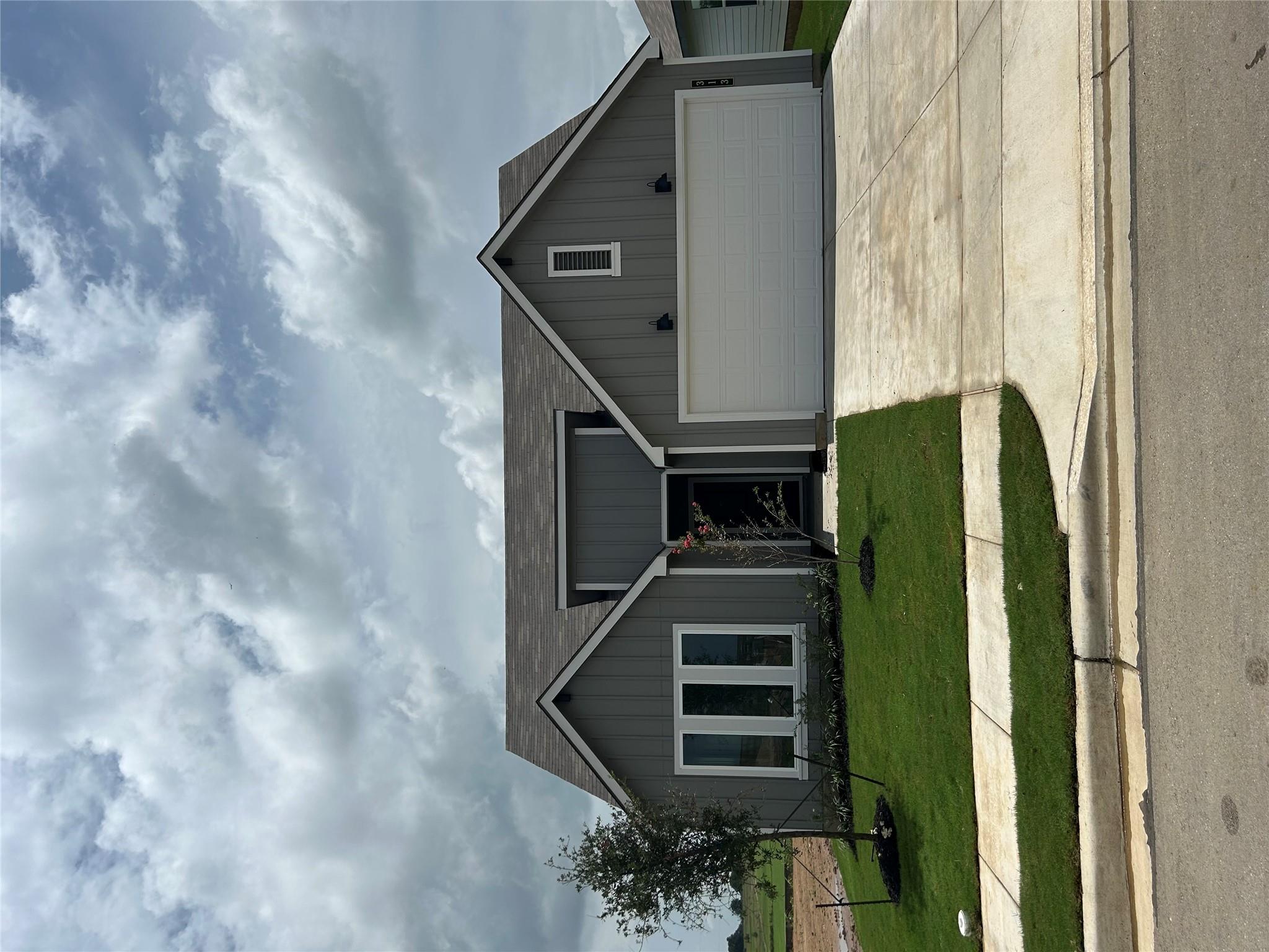 313 Doss Dr Property Photo 1