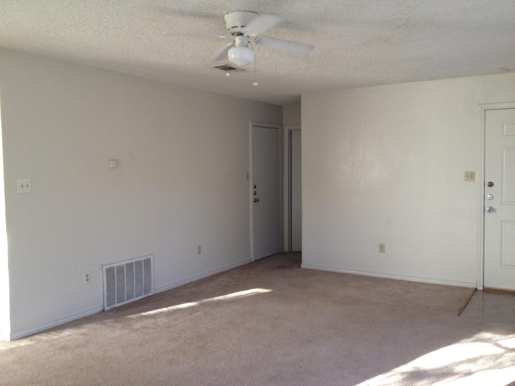 232 Craddock Ave Property Photo 3