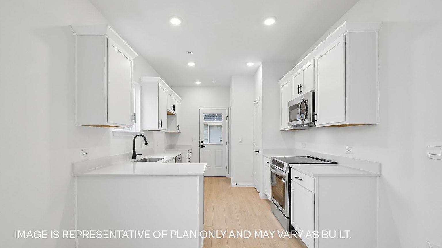 2712 Caleb Asher Loop Property Photo 30