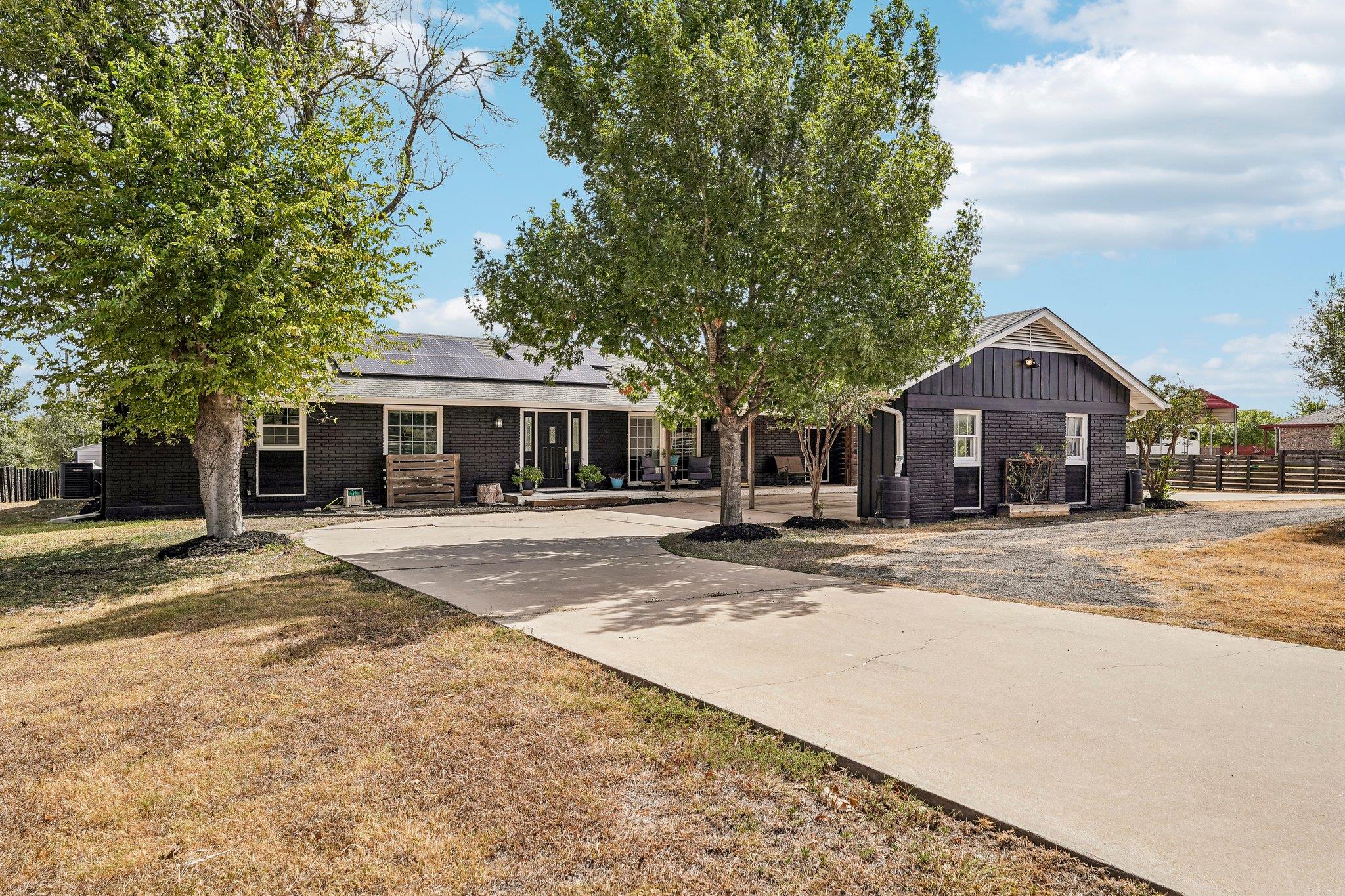 140 Family Cir Property Photo 2