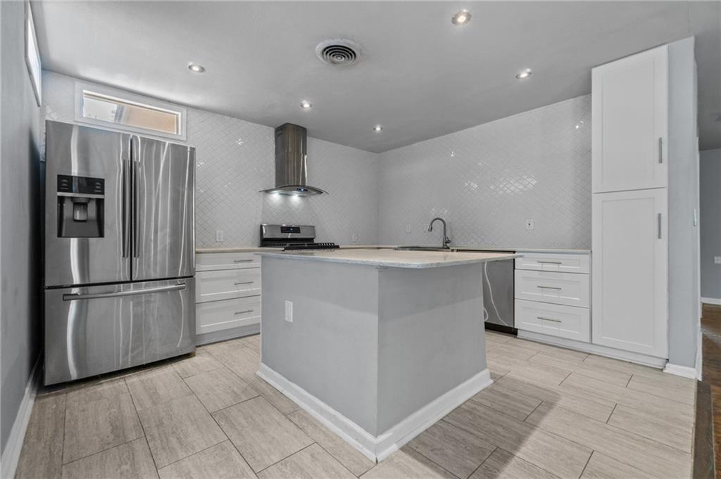 2105 Fortview Rd Property Photo 13