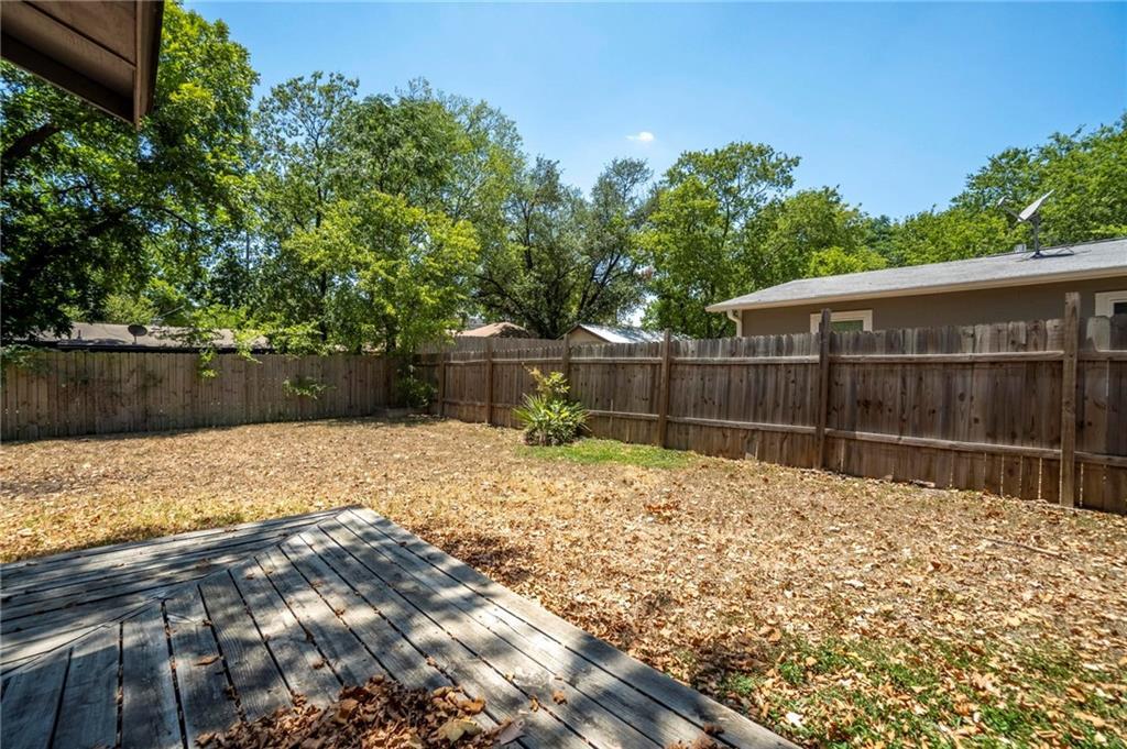 2105 Fortview Rd Property Photo 36