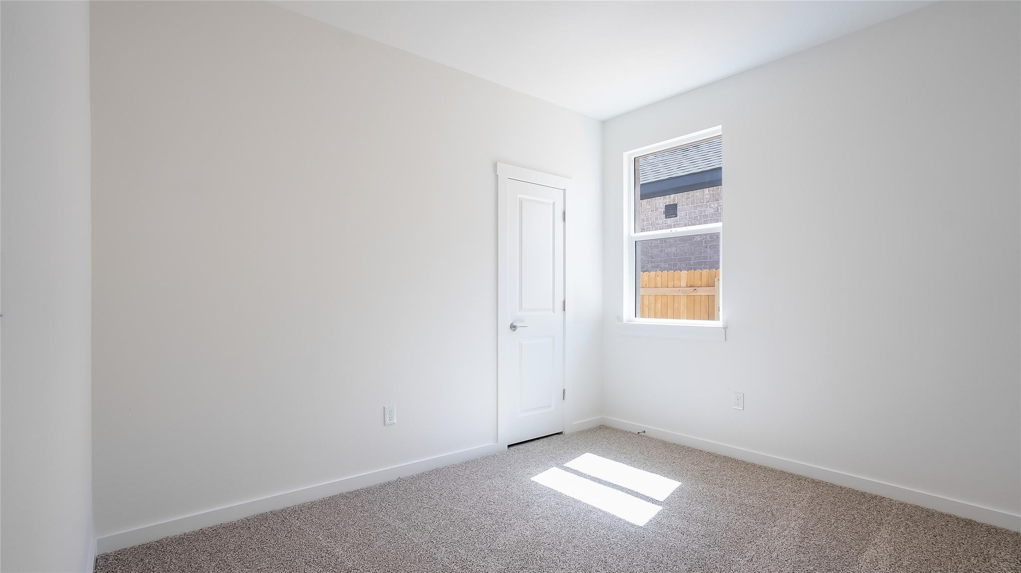 1813 Walnut Grove Bnd Property Photo 18