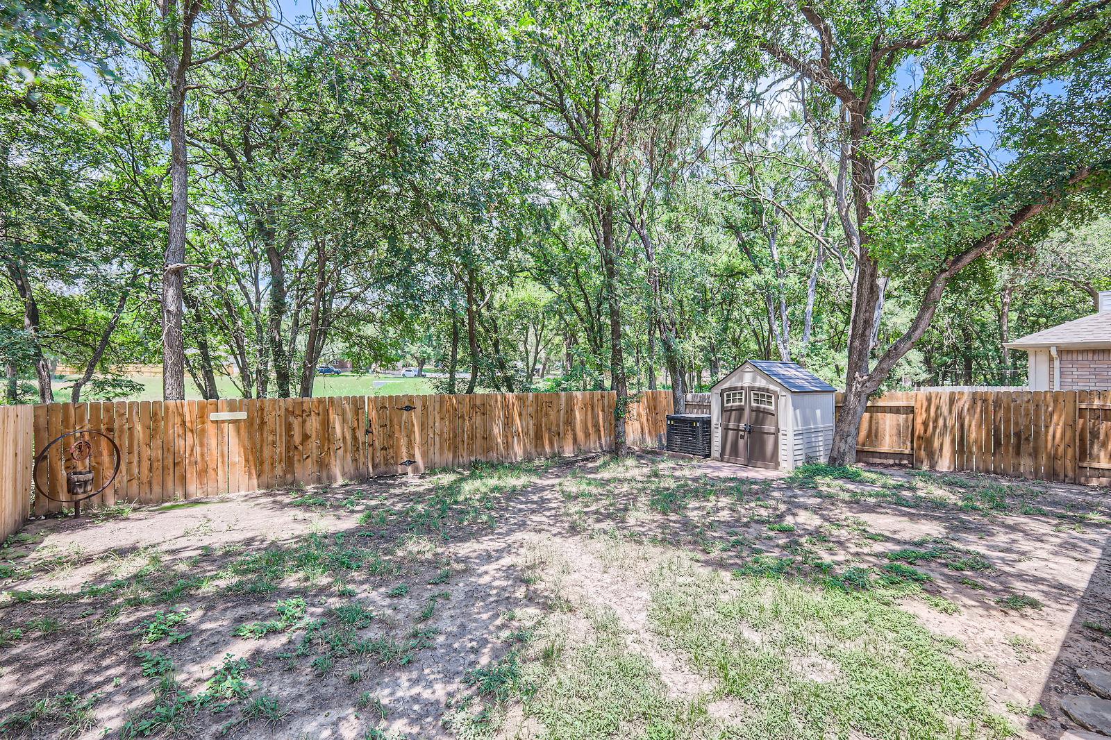 2708 Winding Brook Dr Property Photo 5