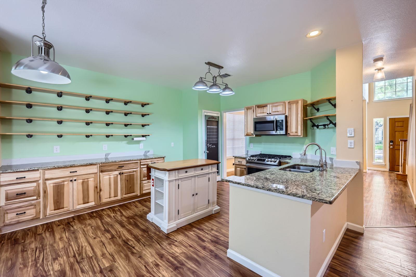 2708 Winding Brook Dr Property Photo 10