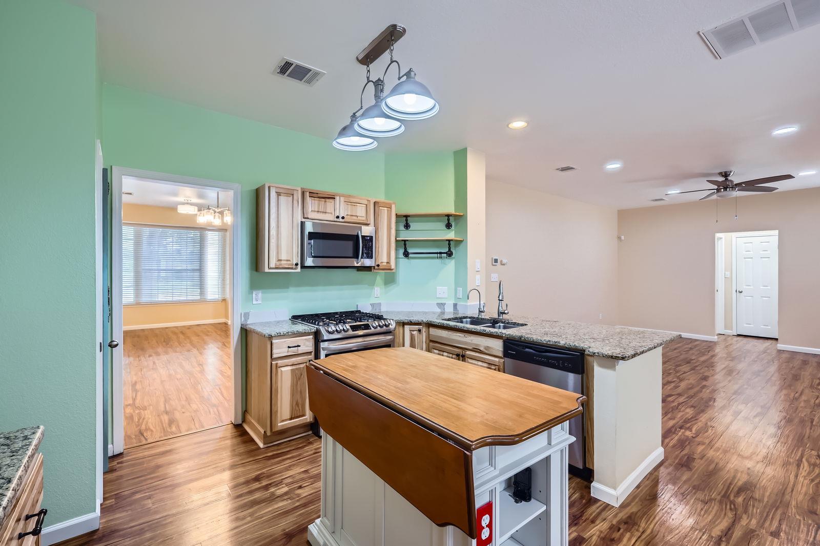 2708 Winding Brook Dr Property Photo 12