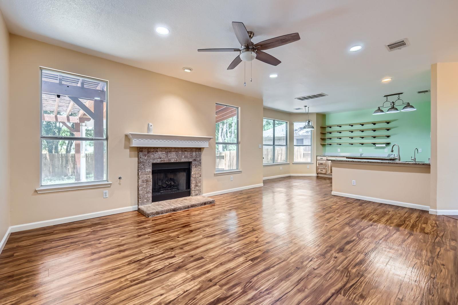 2708 Winding Brook Dr Property Photo 15