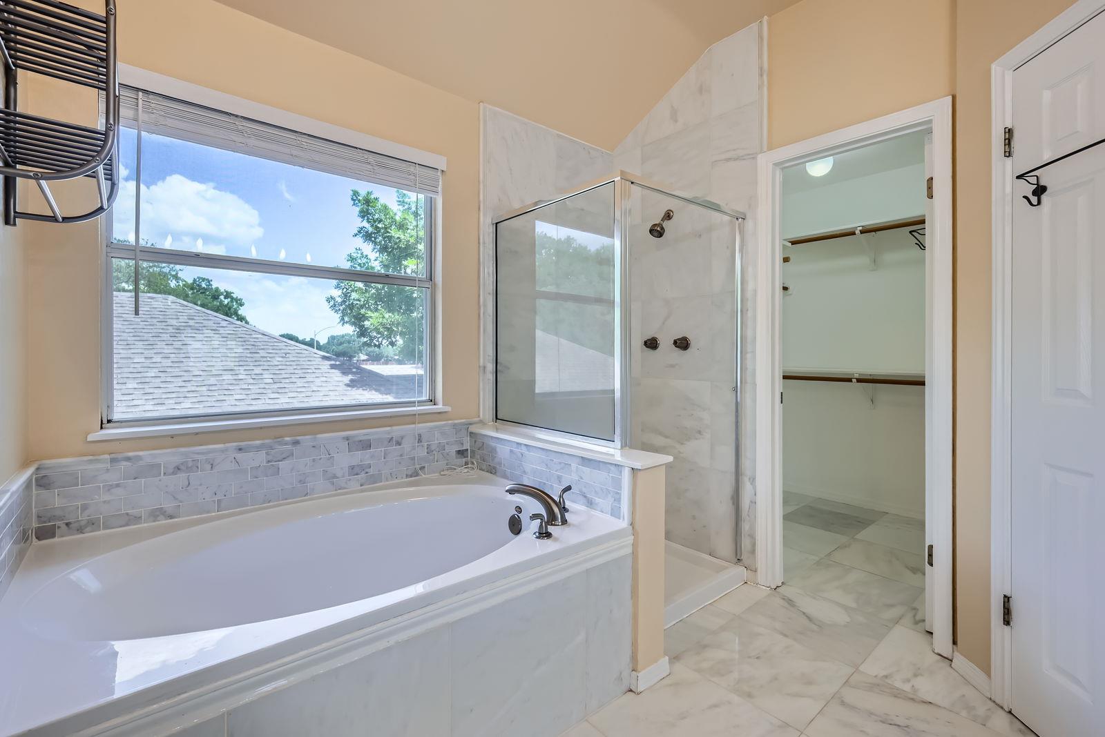 2708 Winding Brook Dr Property Photo 20