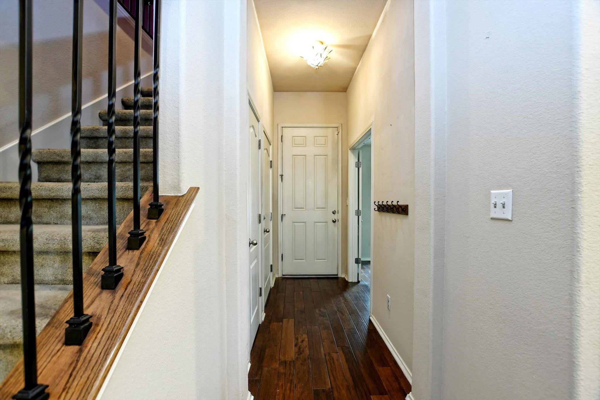 15628 Interlachen Dr Property Photo 9