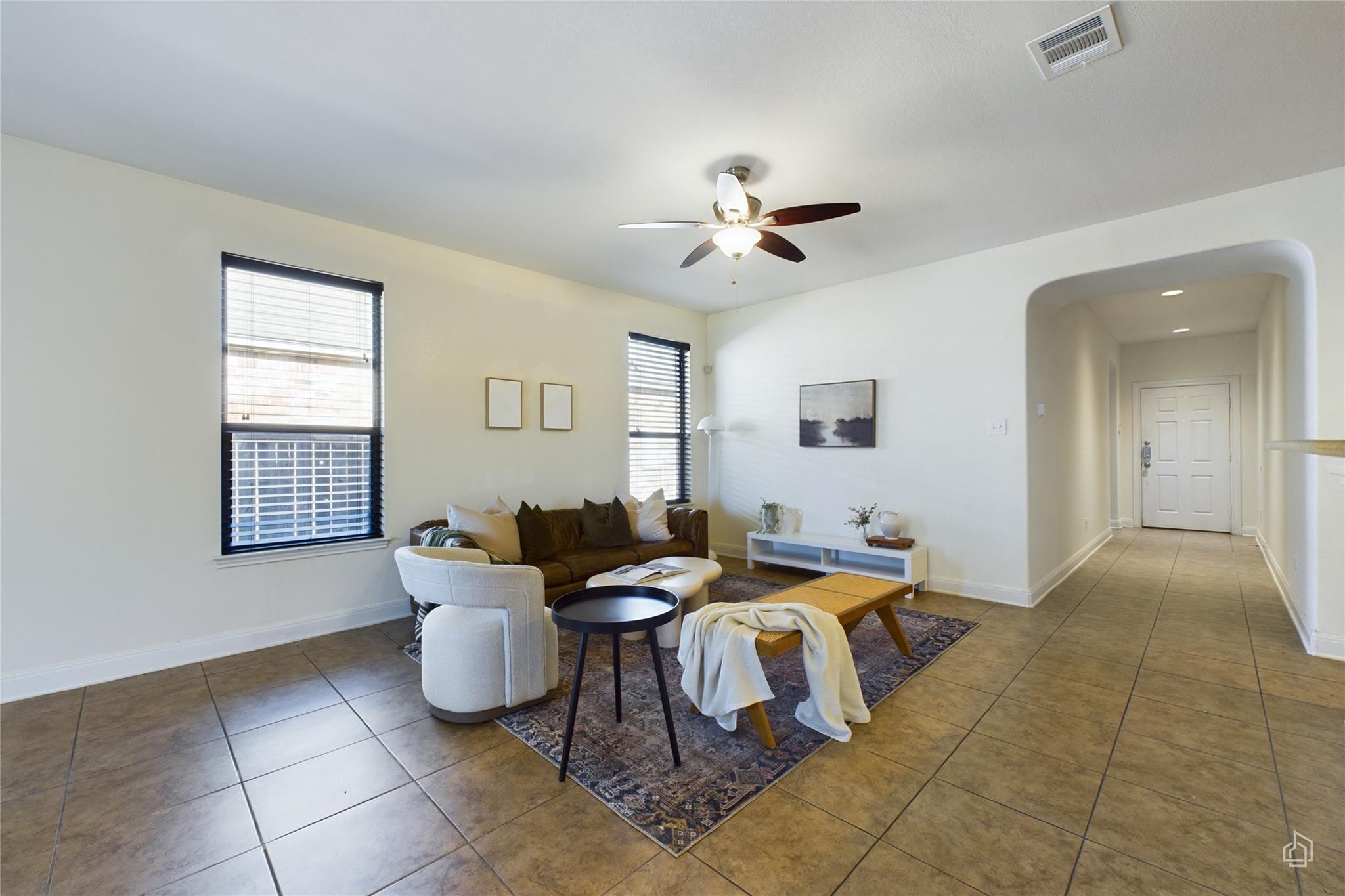 12013 Oaklynn Ct Property Photo 4