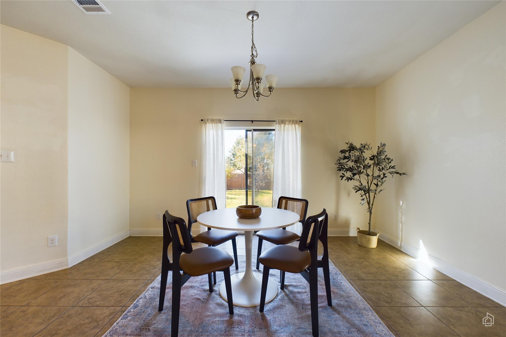 12013 Oaklynn Ct Property Photo 8