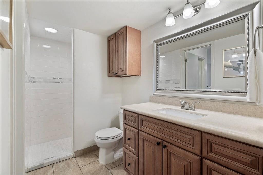 18231 Lakepoint Cv Property Photo 13