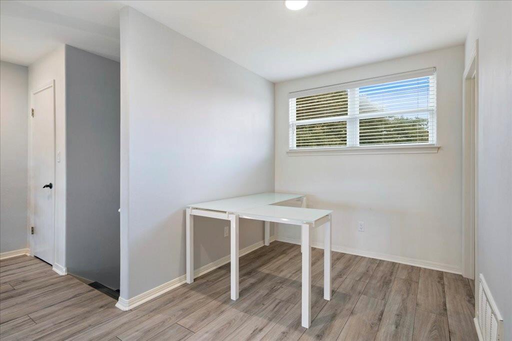 18231 Lakepoint Cv Property Photo 19