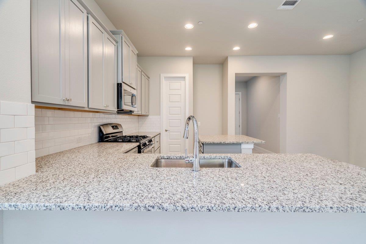 600 C-bar Ranch Trl #143 Property Photo 5