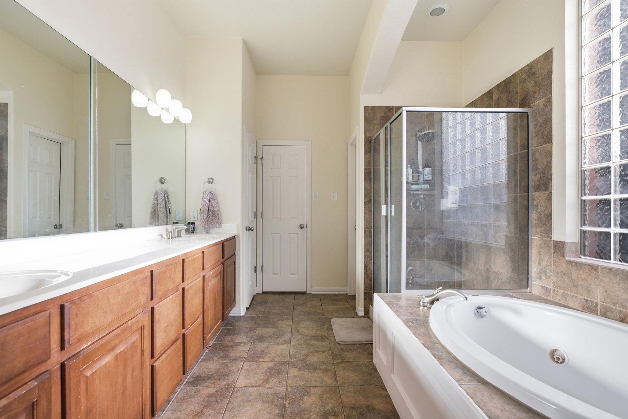 3552 Alexandrite Way Property Photo 13