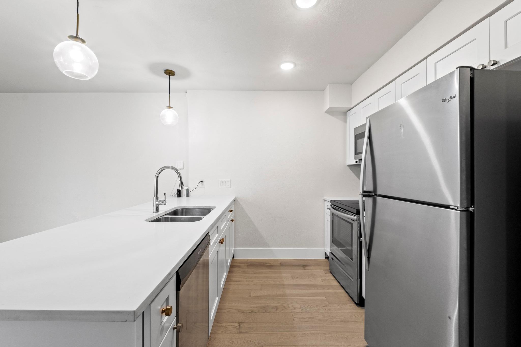 909 Reinli St #101 Property Photo 13
