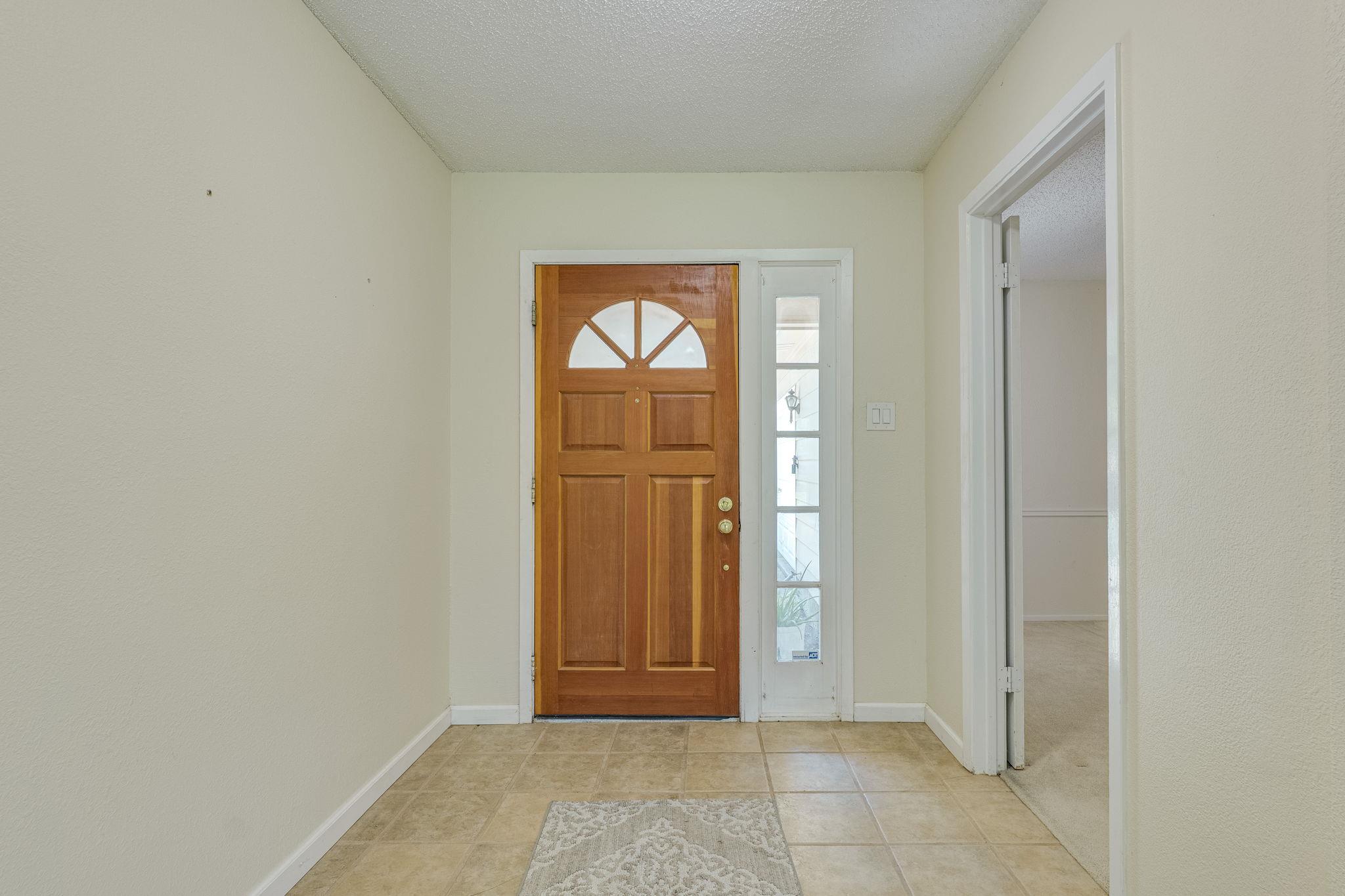 1015 Huntridge Dr Property Photo 6