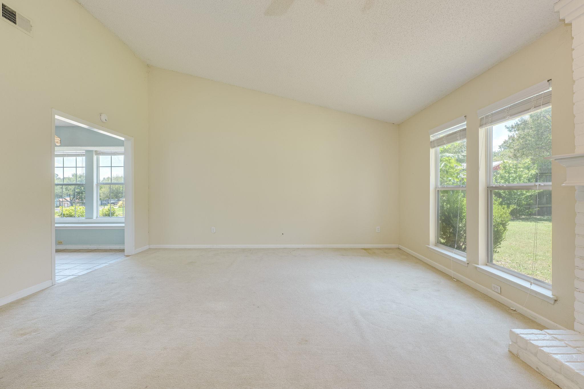 1015 Huntridge Dr Property Photo 11