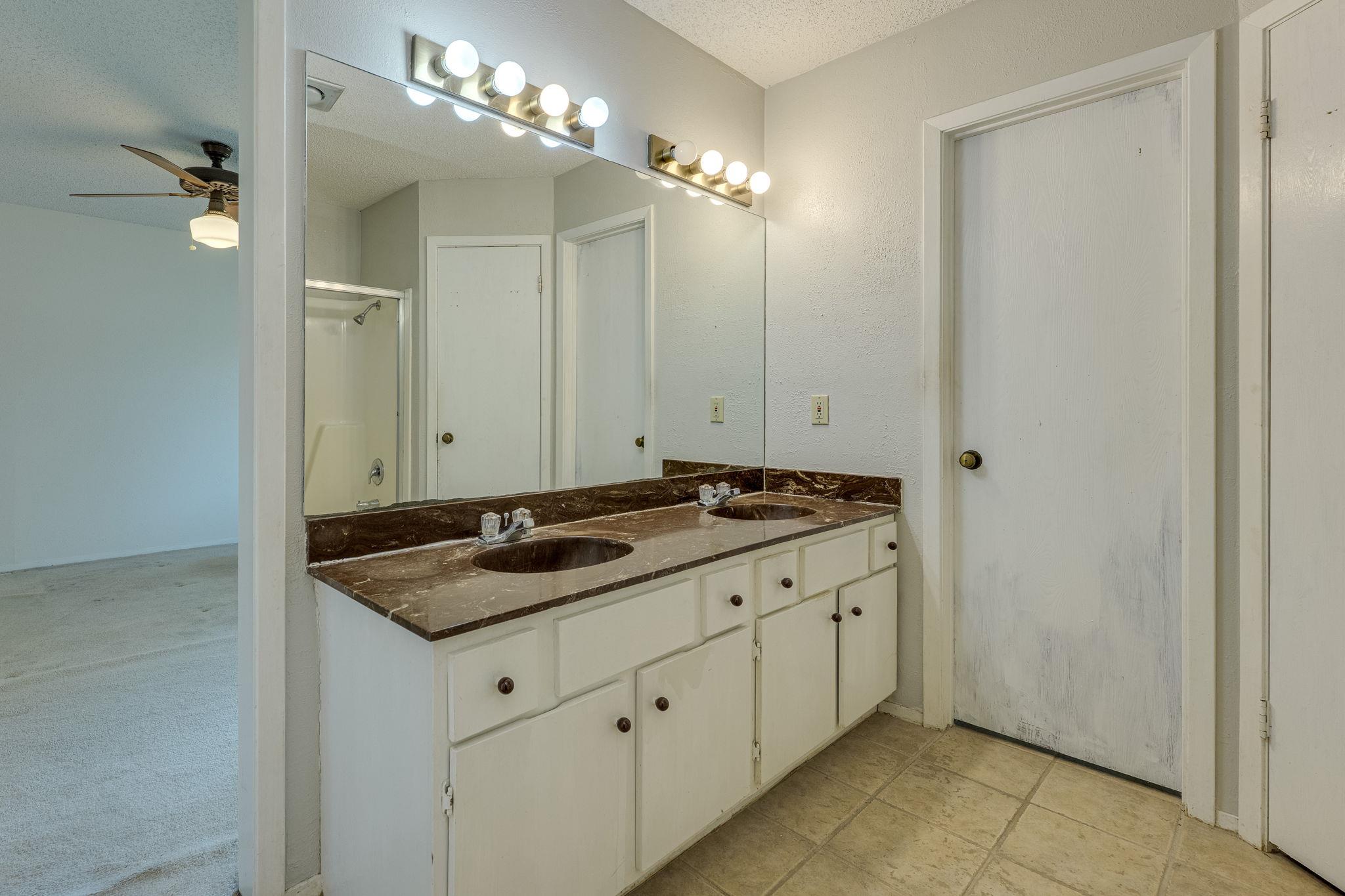 1015 Huntridge Dr Property Photo 24