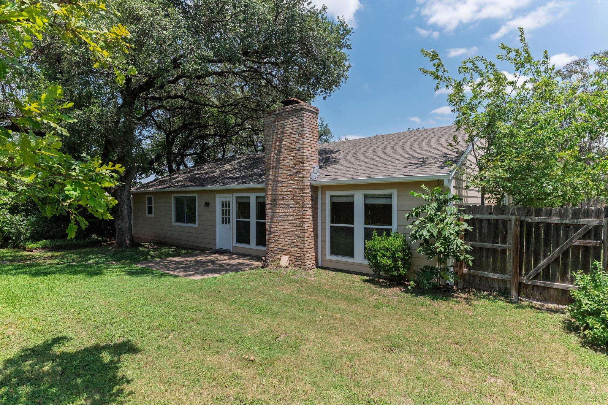 1015 Huntridge Dr Property Photo 30