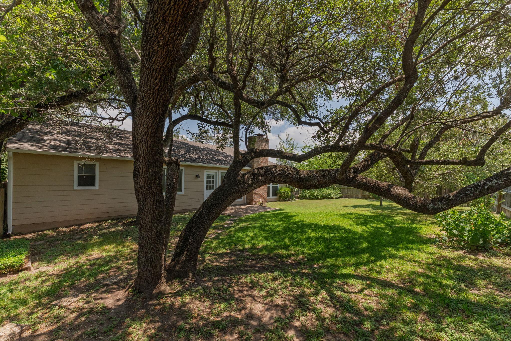 1015 Huntridge Dr Property Photo 31