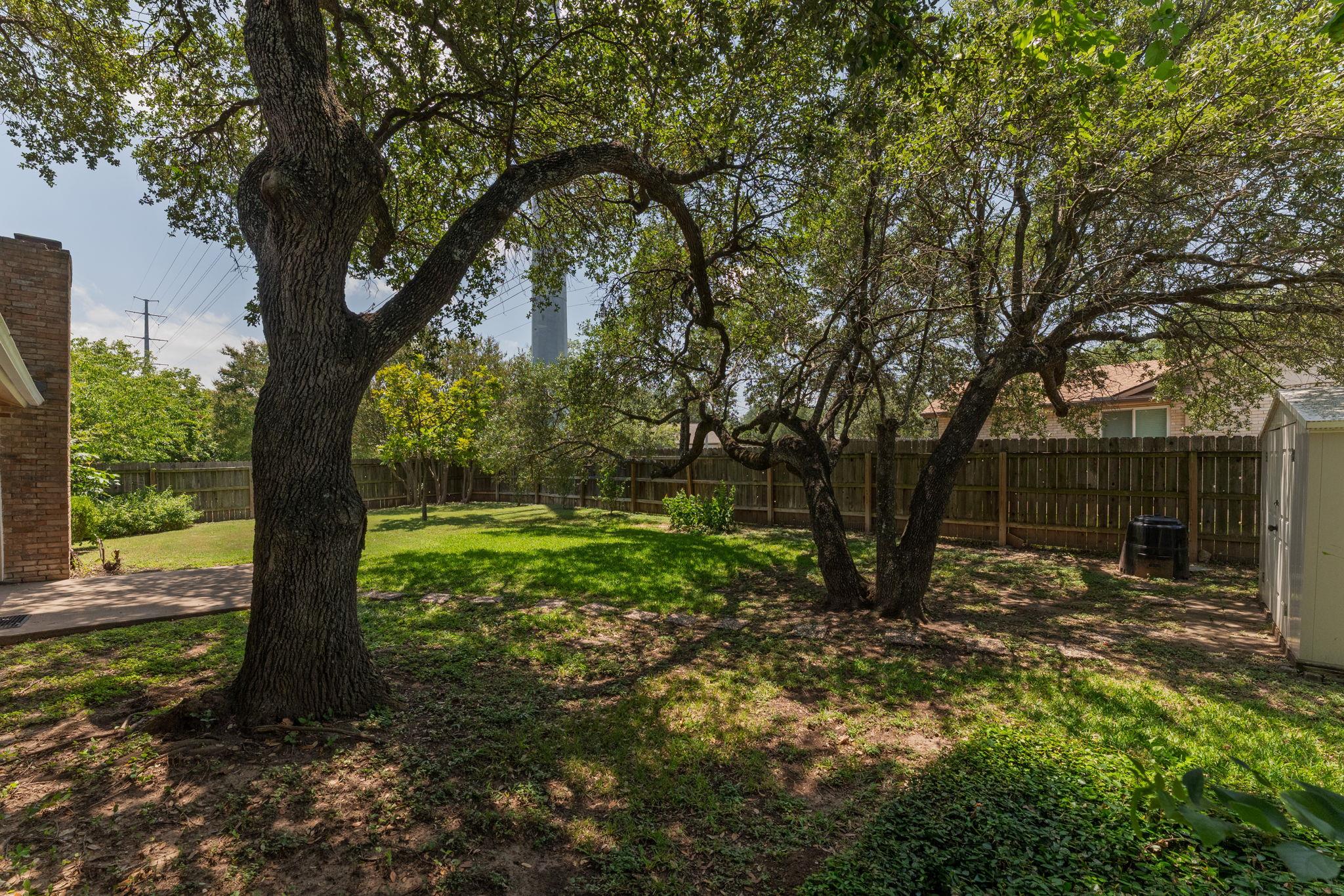 1015 Huntridge Dr Property Photo 33