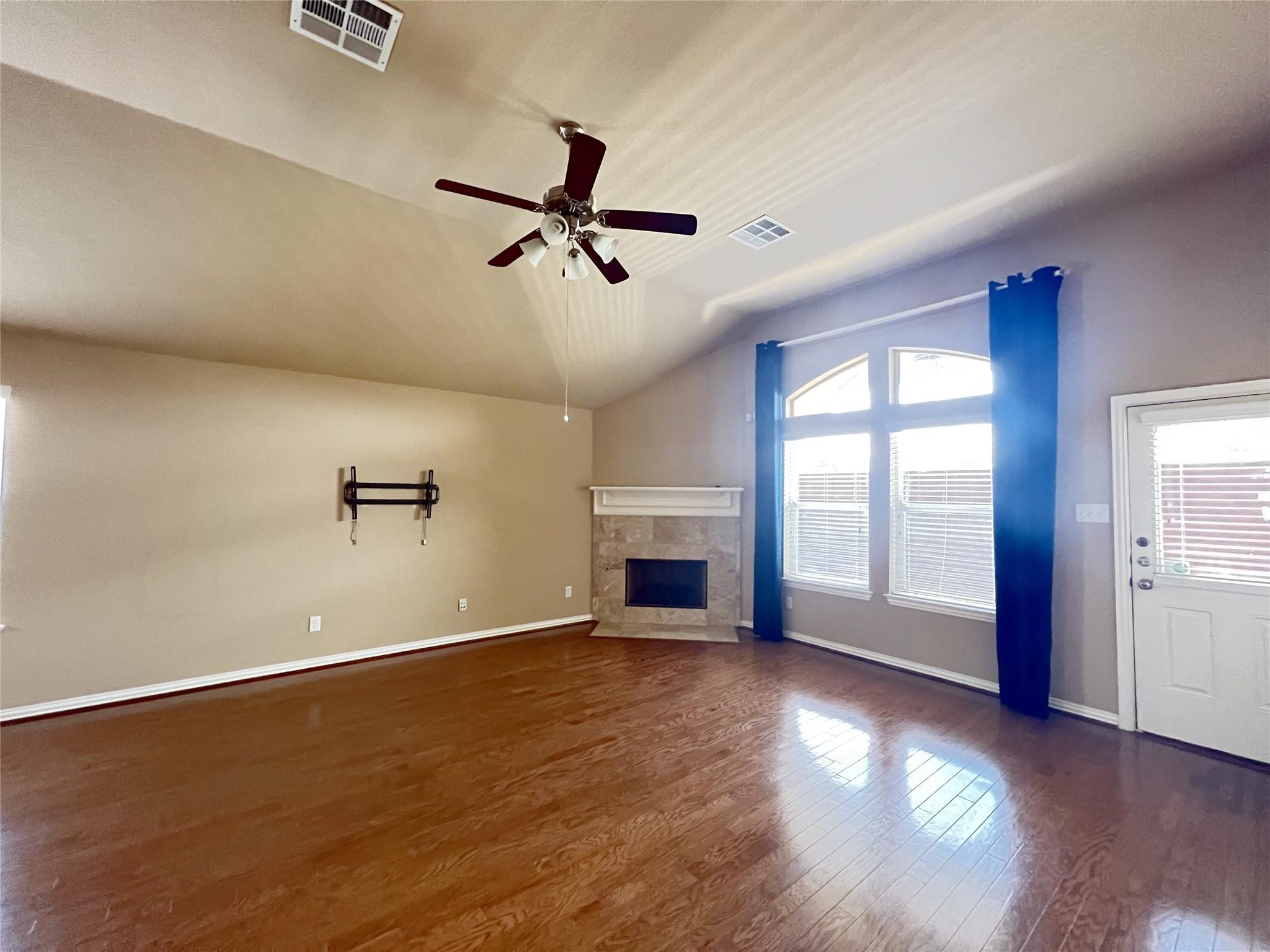 1817 Greyleaf Path Property Photo 17