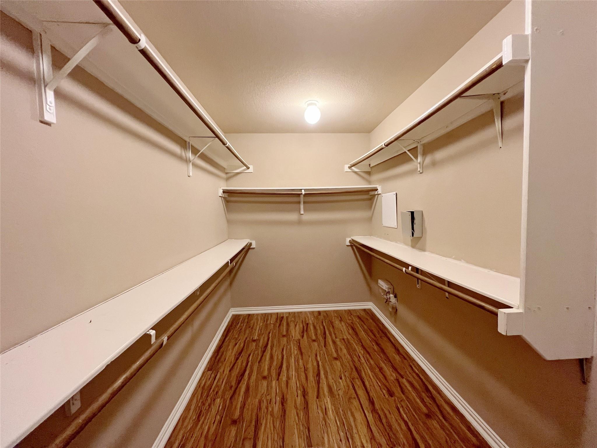 1817 Greyleaf Path Property Photo 22