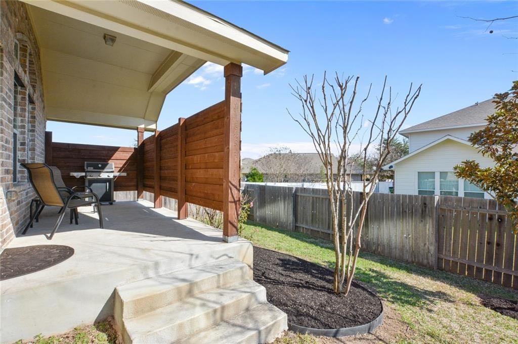 1817 Greyleaf Path Property Photo 23