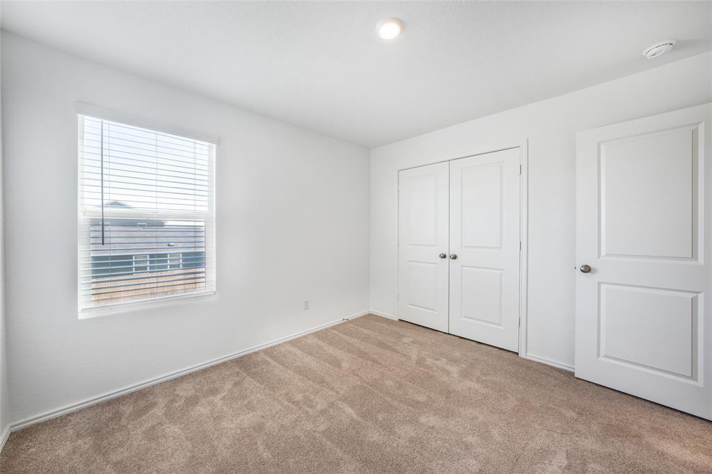 1131 Largemouth Ln Property Photo 11