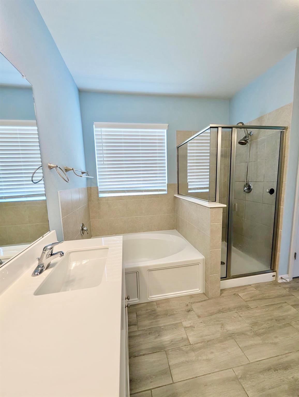 824 Falkland Trce Property Photo 5