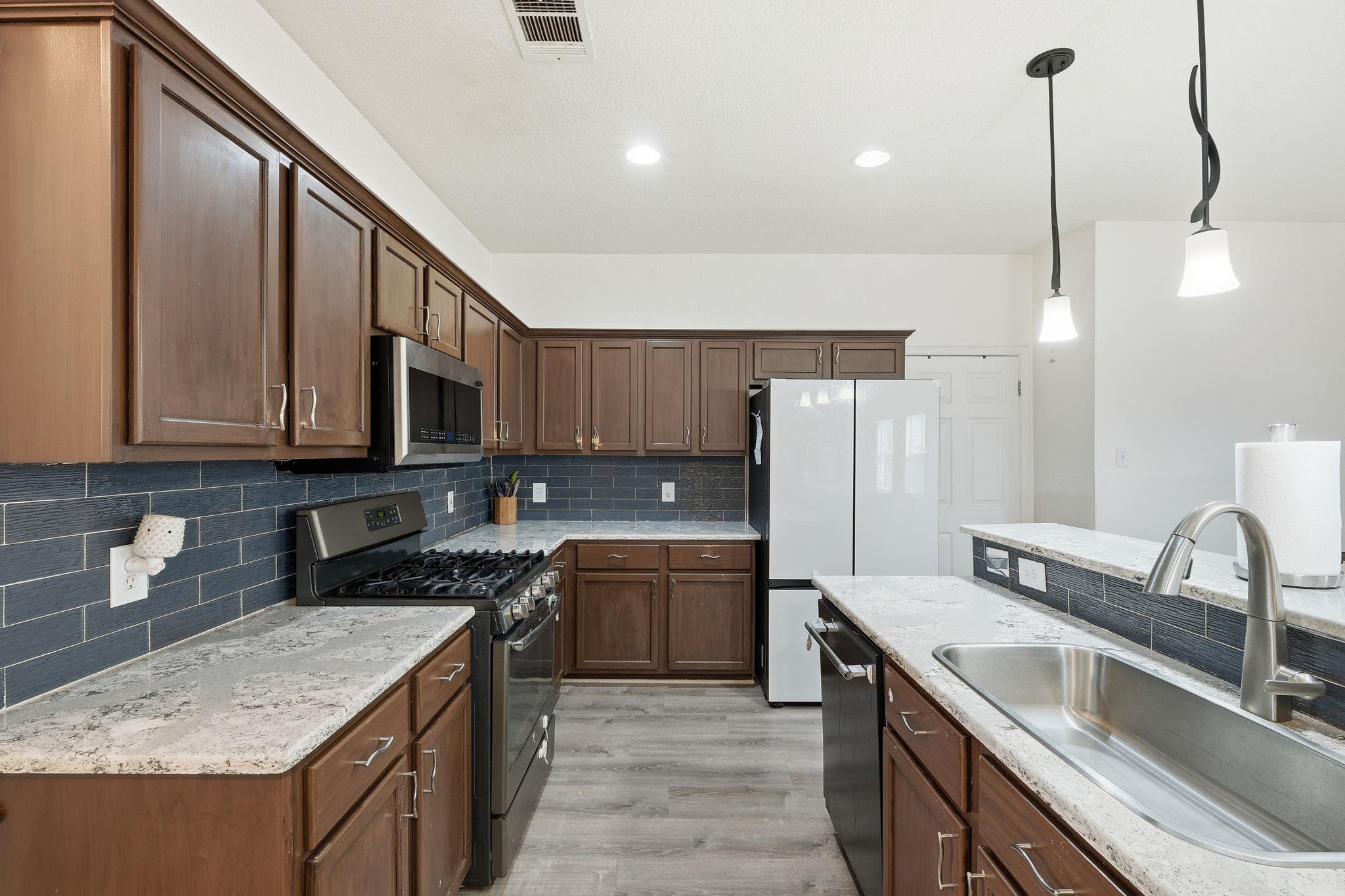 7642361 Property Photo 10