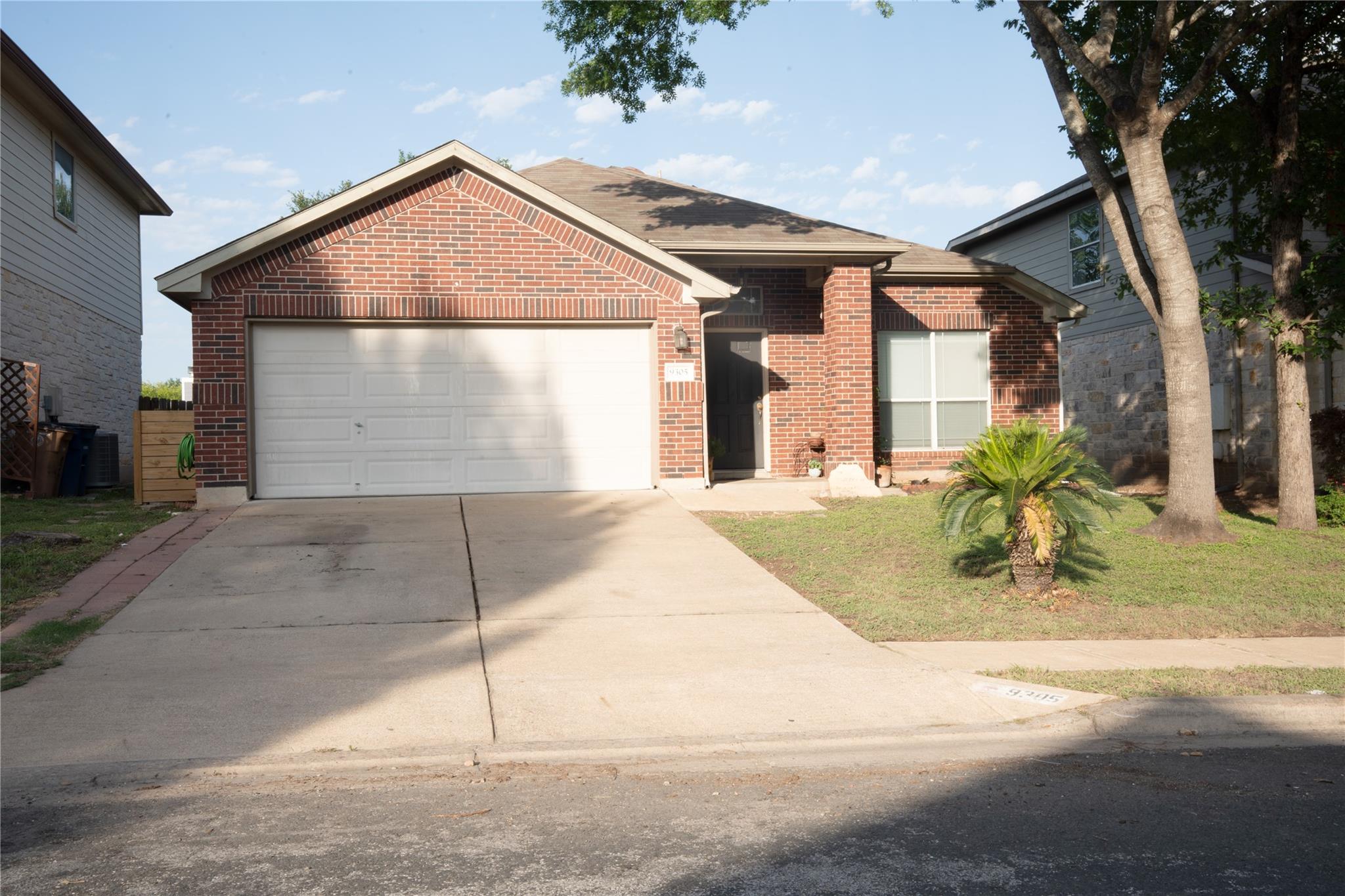 9305 Pioneer Forest Dr Property Photo 1