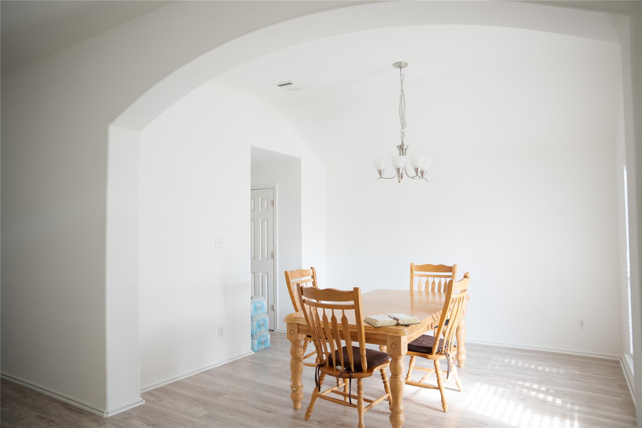 9305 Pioneer Forest Dr Property Photo 2